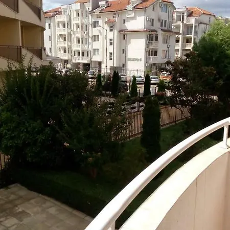 Apartment Orange Studio A14 & A39 *