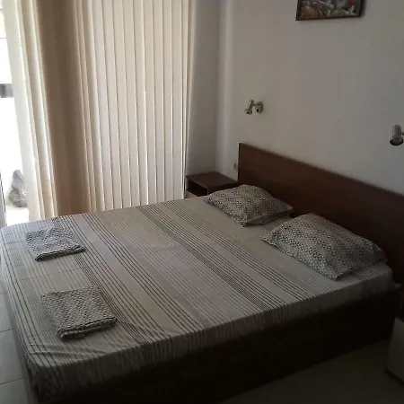 Apartment Orange Studio A14 & A39 *